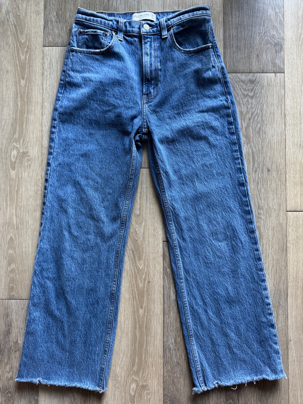 Abercrombie & Fitch High-Rise Wide-Leg Jeans — Medium Blue